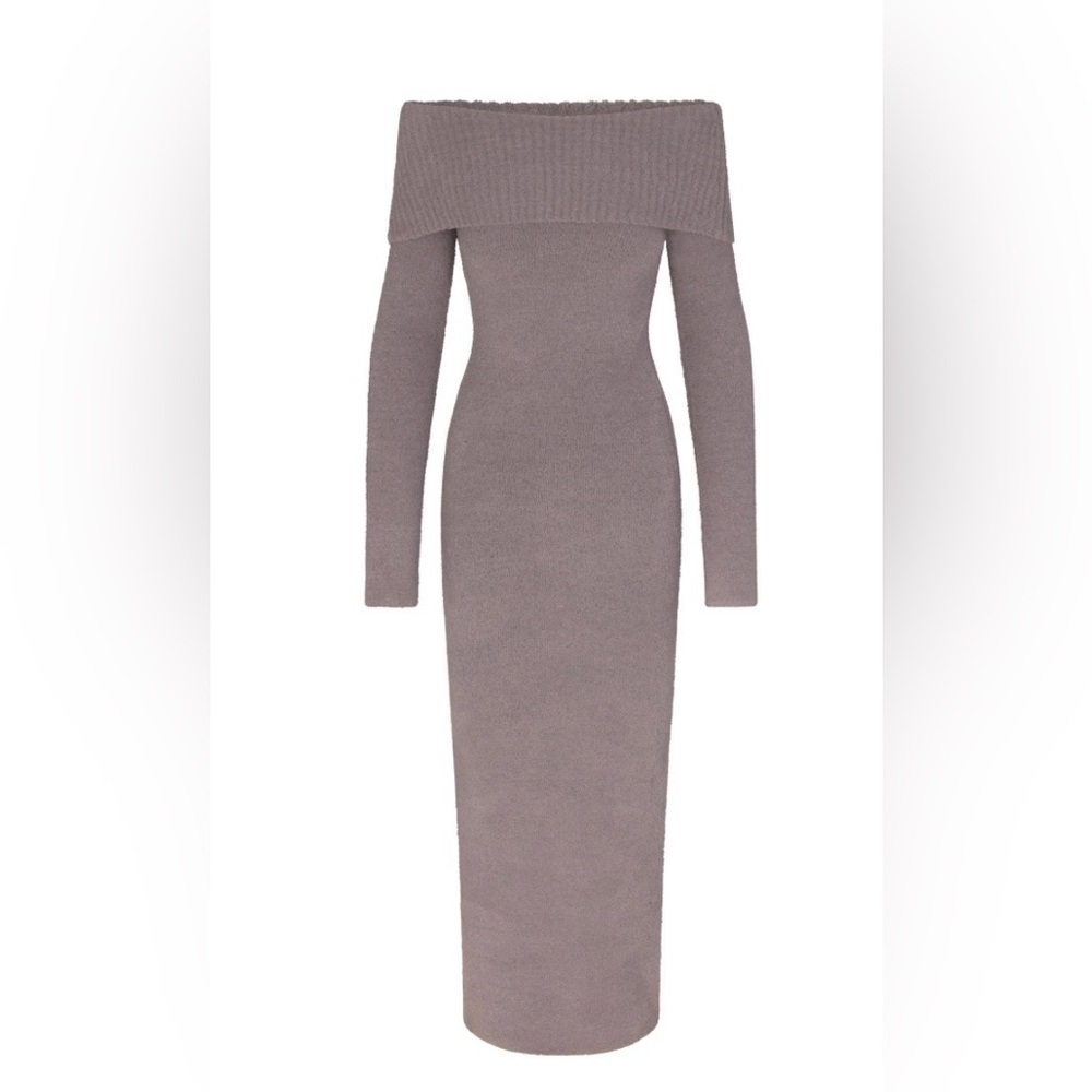SKIMS NWT Cozy Knit off the shoulder dress. Chalk gray. Size medium.